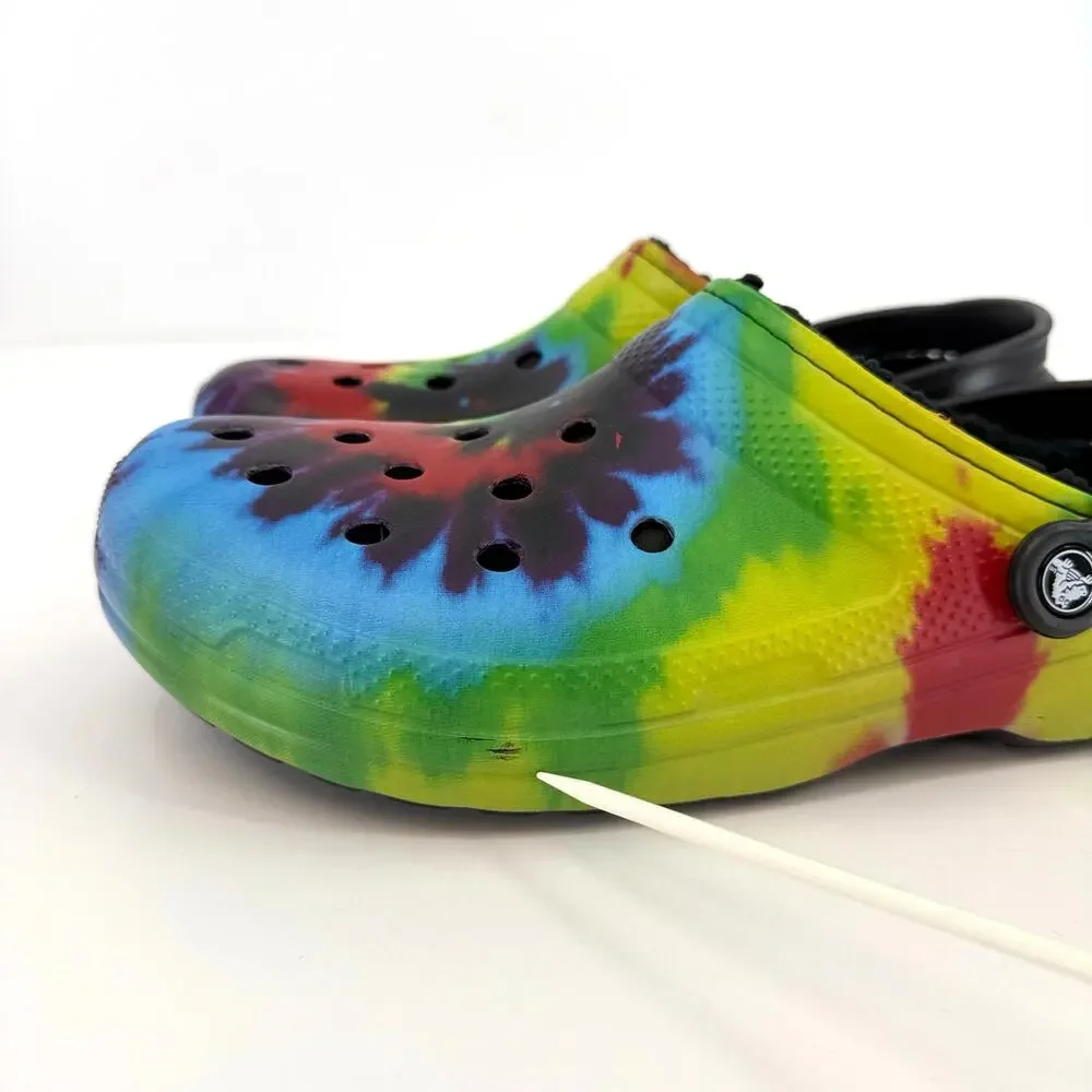 Crocs Tie Dye Classic Lined Clogs Mens Size 13 Multicolor Fuzzy Slippers Shoes